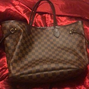 Authentic Louis Vuitton  neverfull mm